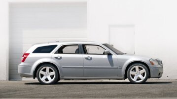 2005 Dodge Magnum
