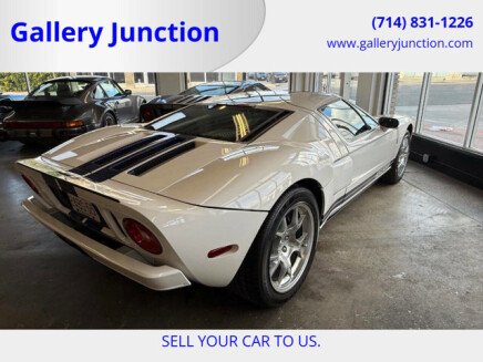 Photo 1 for 2005 Ford GT