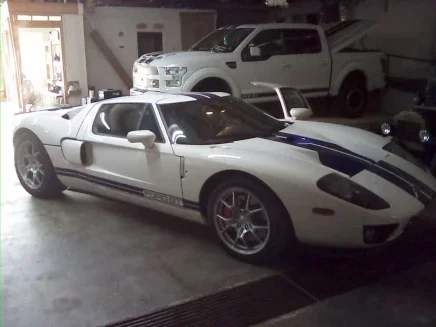 Photo 1 for 2005 Ford GT