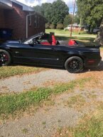 Thumbnail Photo 5 for 2005 Ford Mustang