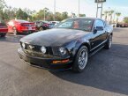 Thumbnail Photo 2 for 2005 Ford Mustang