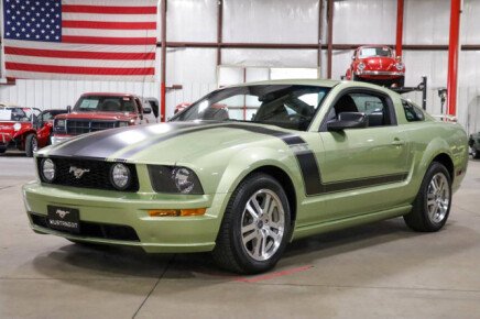 Photo 1 for 2005 Ford Mustang