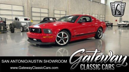 Photo 1 for 2005 Ford Mustang GT