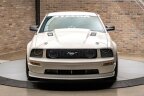 Thumbnail Photo 2 for 2005 Ford Mustang
