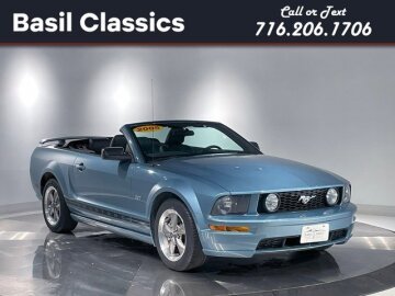 2005 Ford Mustang GT Convertible