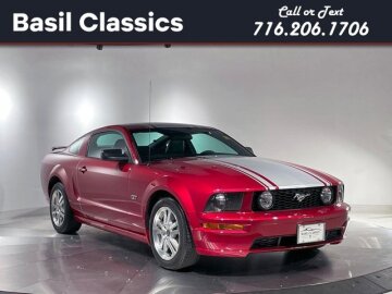 2005 Ford Mustang GT Coupe