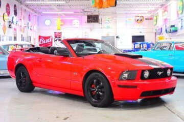 2005 Ford Mustang GT Convertible