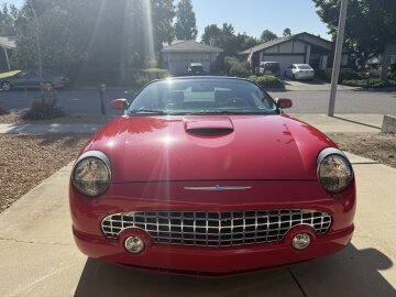 2005 Ford Thunderbird
