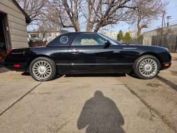 2005 Ford Thunderbird