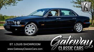 2005 Jaguar XJ8 L