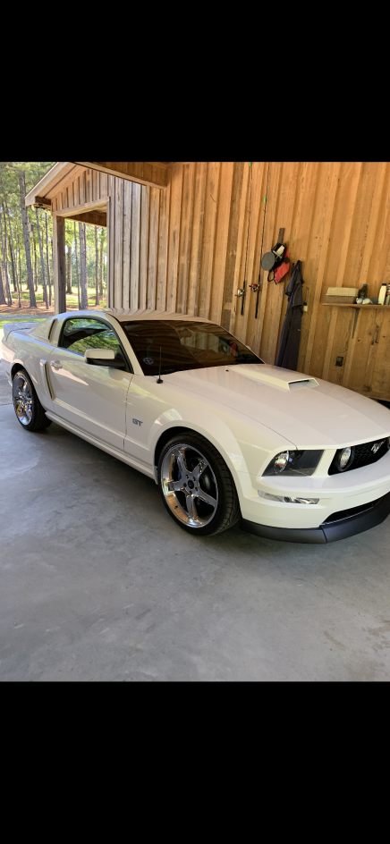 Photo 1 for 2006 Ford Mustang GT Coupe for Sale by Owner