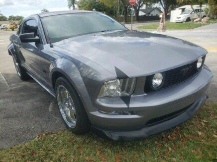 Photo 1 for 2006 Ford Mustang GT