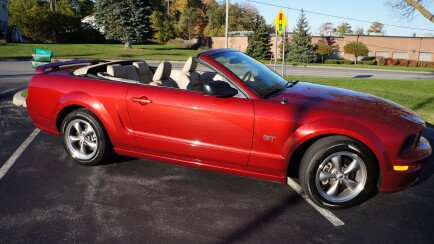 Photo 1 for 2006 Ford Mustang GT Convertible for Sale by Owner