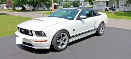 Photo 1 for 2006 Ford Mustang