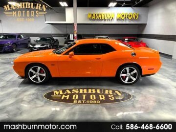 2012 Dodge Challenger SRT8