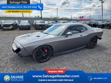2012 Dodge Challenger SRT8