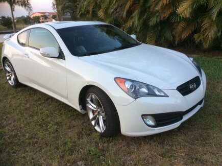 Photo 1 for 2012 Hyundai Genesis Coupe 3.8 for Sale by Owner