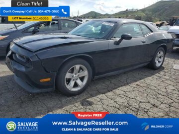 New 2013 Dodge Challenger SXT
