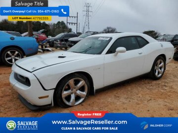 New 2013 Dodge Challenger SXT