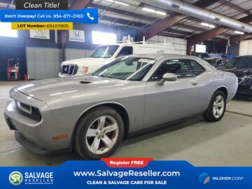 2013 Dodge Challenger SXT