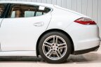 Thumbnail Photo 2 for 2013 Porsche Panamera