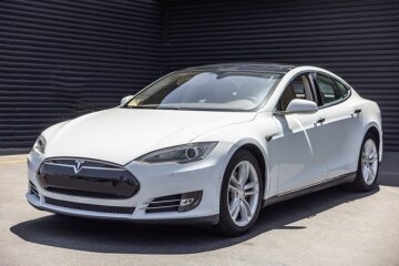 2013 Tesla Model S