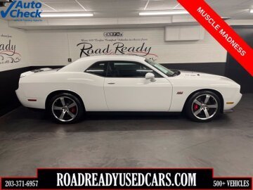 2014 Dodge Challenger SRT8