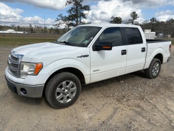 2014 Ford F150 2WD SuperCab