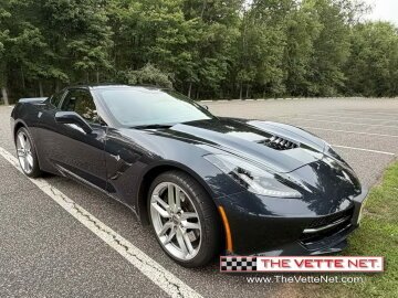 2015 Chevrolet Corvette Stingray Coupe w/ 2LT