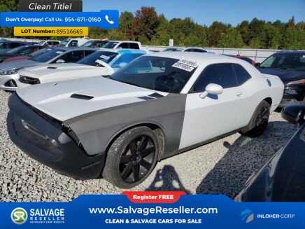 Photo 1 for 2015 Dodge Challenger SXT