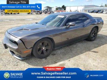 New 2015 Dodge Challenger SXT