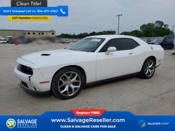 2015 Dodge Challenger SXT Plus