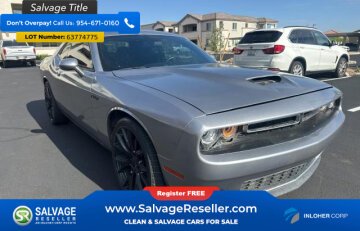 2015 Dodge Challenger SXT