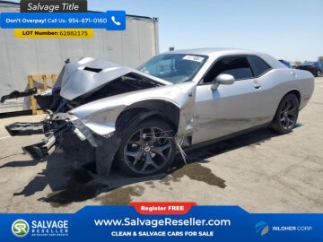 2015 Dodge Challenger SXT