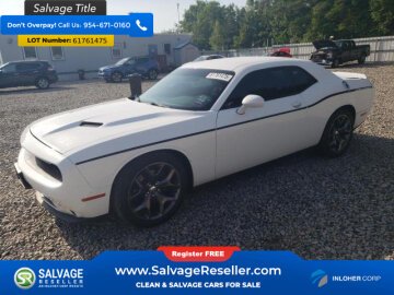 2015 Dodge Challenger SXT