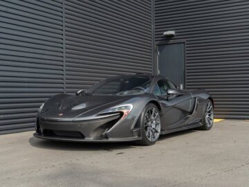 2015 McLaren P1