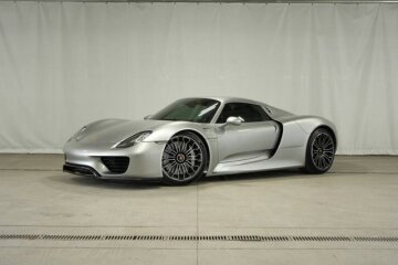 2015 Porsche 918 Spyder