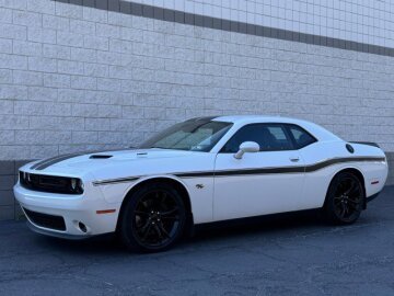 2016 Dodge Challenger R/T Plus