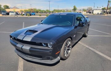 2016 Dodge Challenger SRT