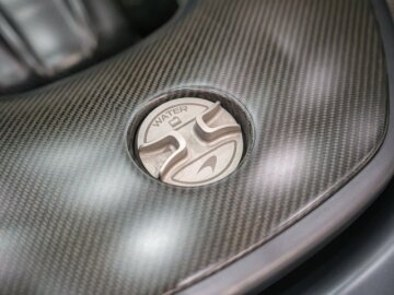 2016 McLaren 675LT