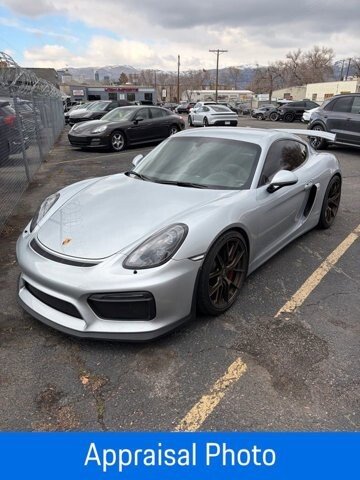 2016 Porsche Cayman GT4