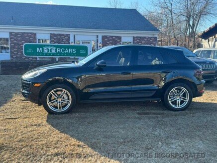 Photo 1 for 2016 Porsche Macan