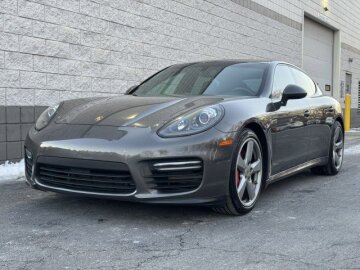 2016 Porsche Panamera GTS