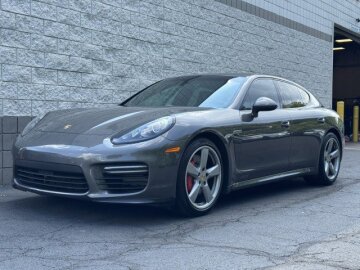 2016 Porsche Panamera GTS