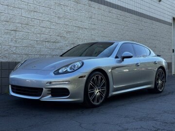 2016 Porsche Panamera