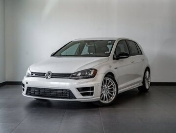 2016 Volkswagen Golf R 4-Door
