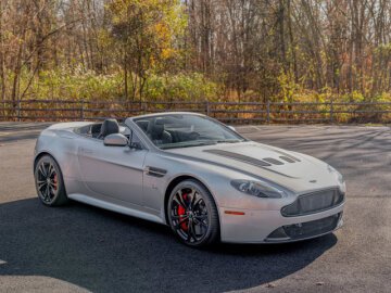 2017 Aston Martin V12 Vantage S Roadster