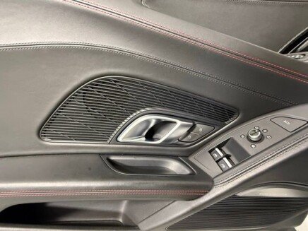 Photo 1 for 2017 Audi R8