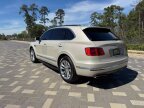 Thumbnail Photo 2 for 2017 Bentley Bentayga