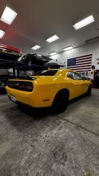 Thumbnail Photo 4 for 2017 Dodge Challenger SRT Hellcat